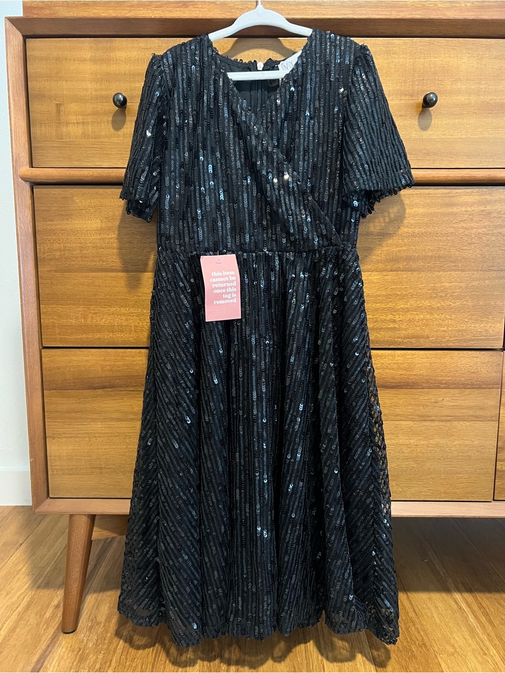 Ivy City Black Sequin Short-Sleeve Party Dress